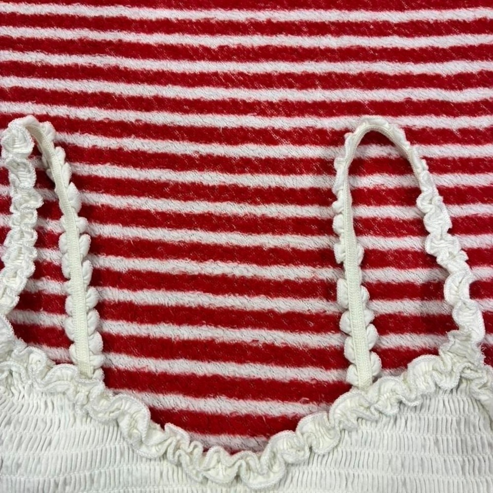 Hollister California women White Tank Top size Medium.SKU2